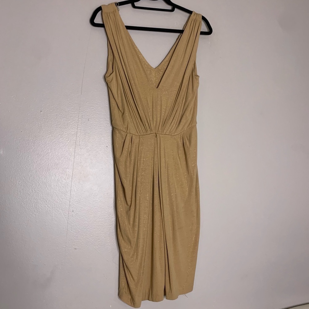 Donna Morgan Gold V Neck Sleeveless Egyptian Rouched Midi Dress size 8
